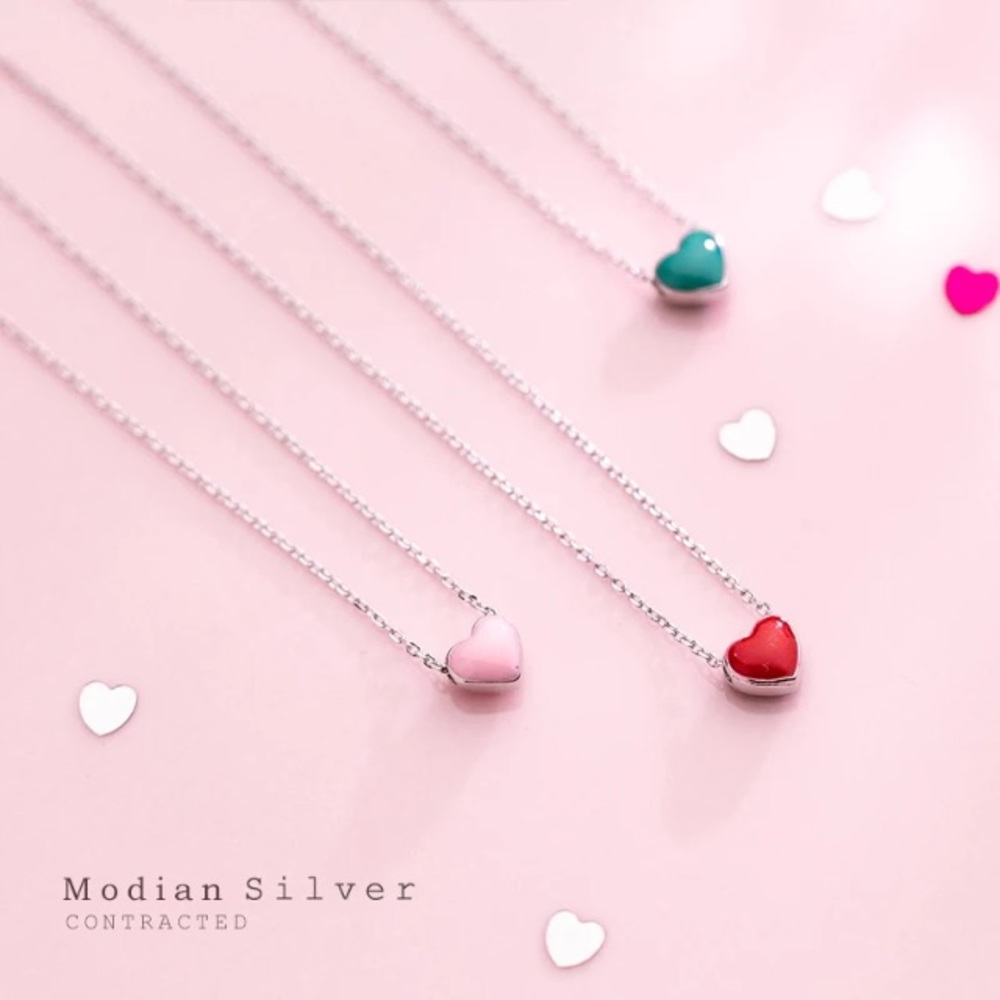 💚 Sterling Silver Dainty Green Heart Necklace - Picture 2 of 3